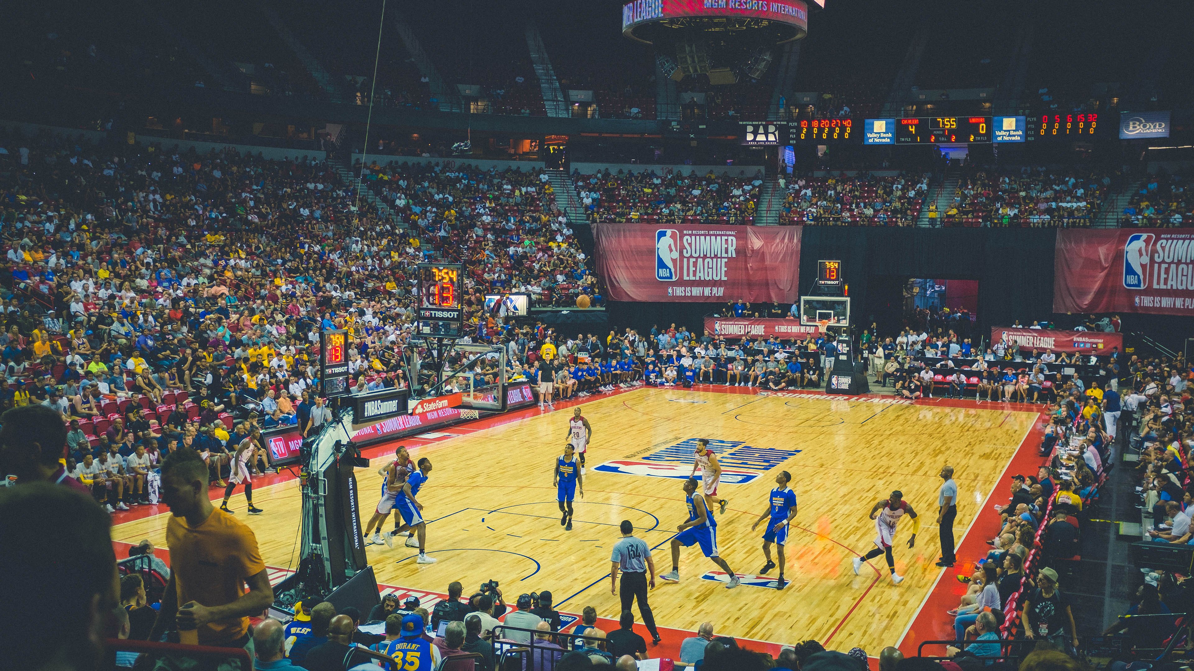 《英雄联盟》RED COOKIES战队正式签约，实力再升级，red是那个战队